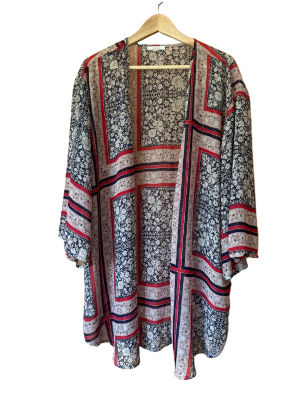 Maurices Lightweight Floral Scarf Print Kimono in Navy, Red, Cream size L/XL
